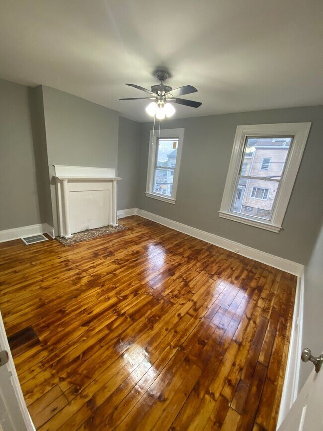 Foto del edificio - Modern 2BR in Lawrenceville – Central AC, ...