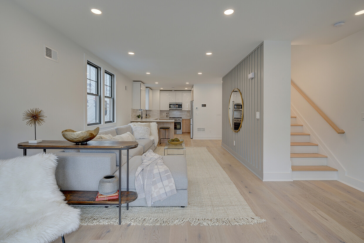 1st Floor - 69 Mission St