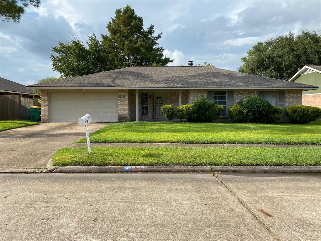 1911 Lazy Creek Ln, Pearland, TX 77581 House Rental in Pearland, TX