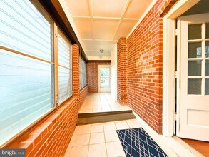 Building Photo - 1113 Agnew Dr