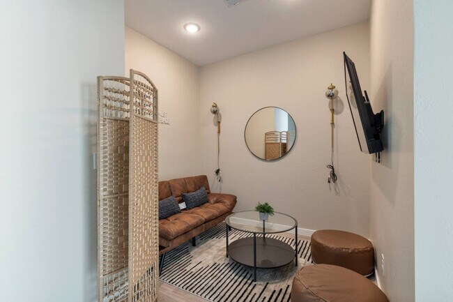 Foto del edificio - 16601 N Parkview Pl