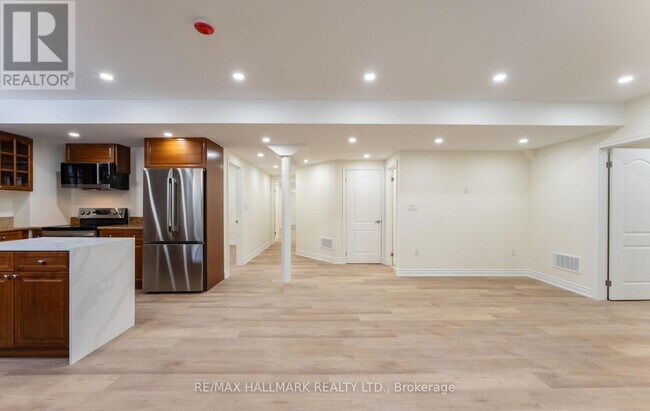 Photo du bâtiment - 536 Highcliffe Dr