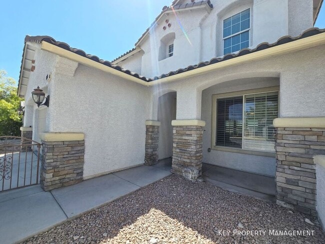 Building Photo - 10865 Wallflower Ave