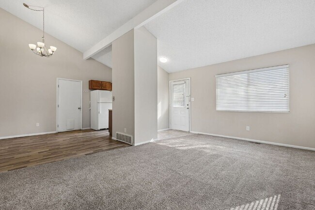 Foto del edificio - 2390 Middleton Ct