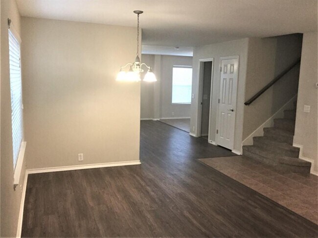 Foto del edificio - 4606 Woodspring Glen Ln