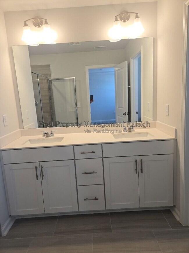 Foto del edificio - 1029 Aberleigh Ln