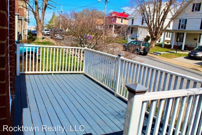 Building Photo - 3 br, 1 bath House - 3 Shenandoah Avenue