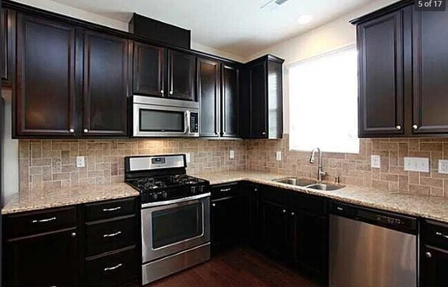 Foto del edificio - 103 Marsena Ln