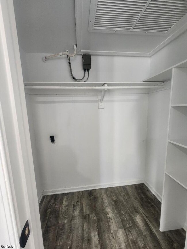 Building Photo - 31 Kensington Rd