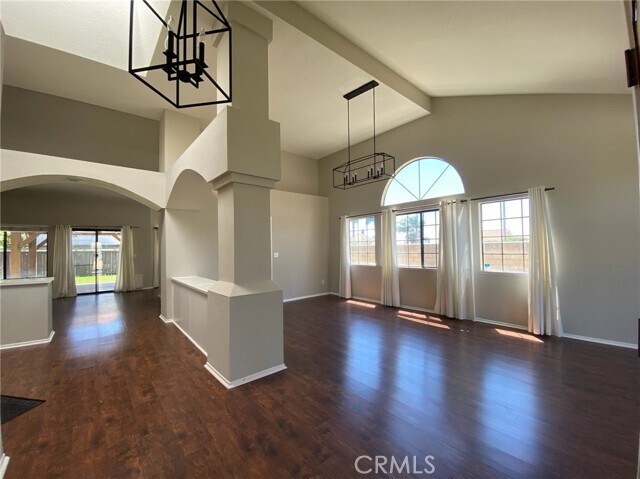 Building Photo - 6489 Holly Oak Dr