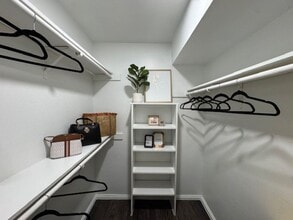 Interior Photo - Creeks Edge Apartments