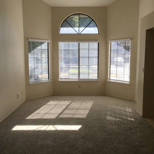 Foto del edificio - 2121 Noelle Ct