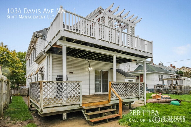 Building Photo - 1034 Davis Ave NW