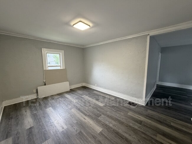 Building Photo - 1-3 Bardin Street