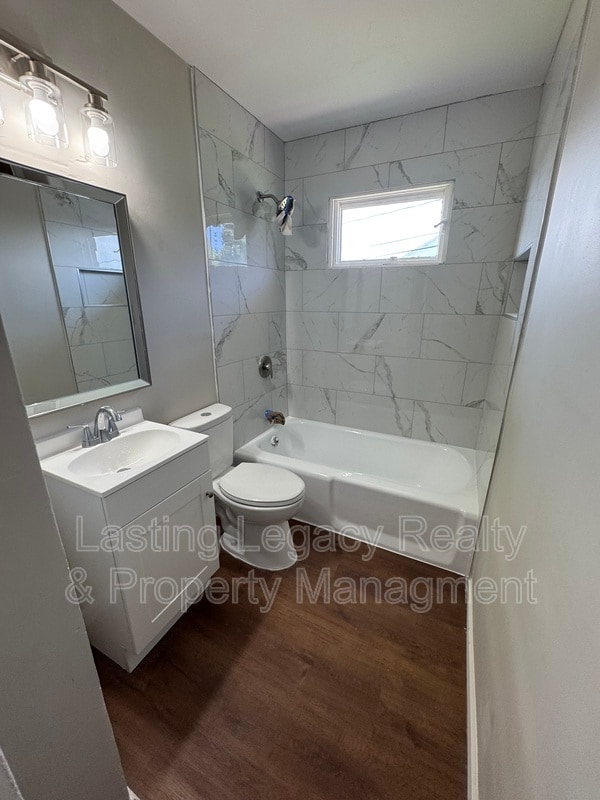 Foto del edificio - 2333 Dunbar St