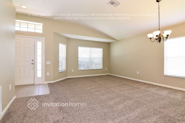 Foto del edificio - 7827 Outerbridge St