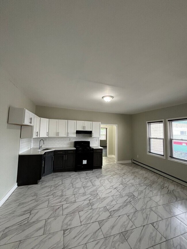 935 Clinton Ave Unit 2B, Irvington, NJ 07111 Apartments in Irvington