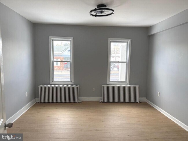 Foto del edificio - 905 Stone Rd