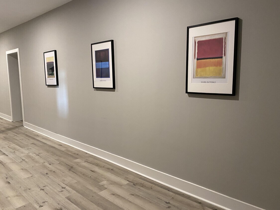 Foto del edificio - 625 Unruh Ave