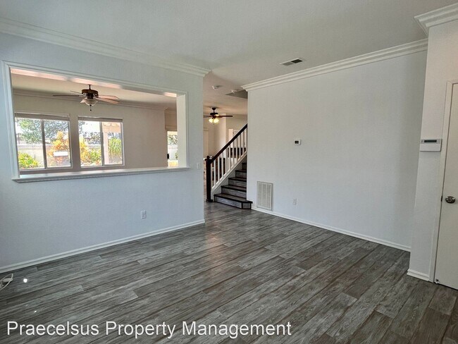 Building Photo - 4 br, 2.5 bath House - 1488 Robles Drive
