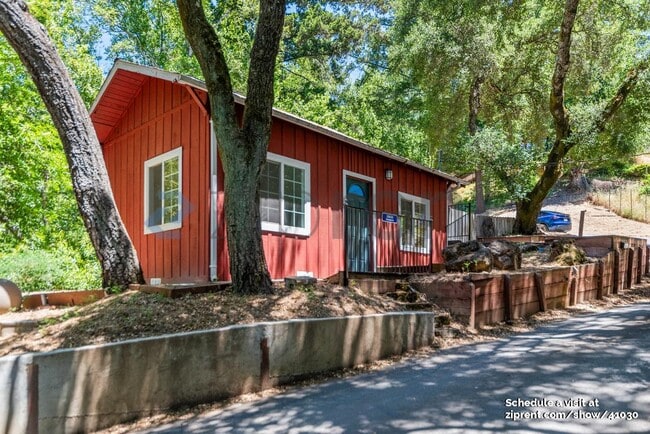 Building Photo - 20830 Panorama Dr
