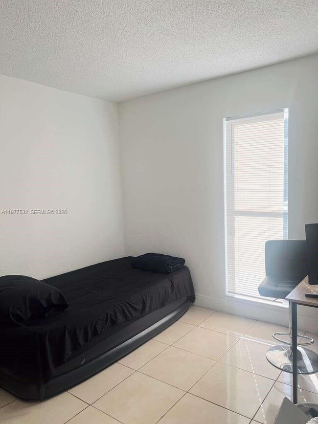 Foto del edificio - 4435 Treehouse Ln