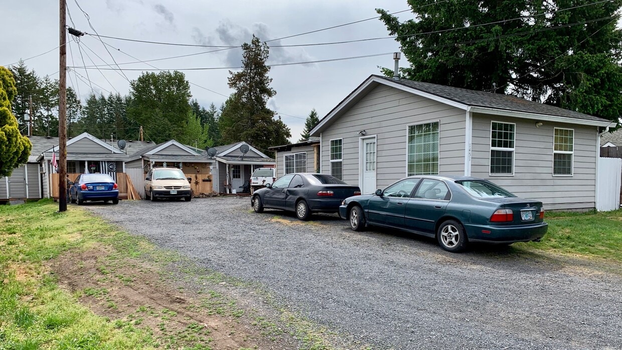 Building Photo - 1451 53rd Ave