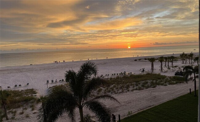 Foto del edificio - 19 Whispering Sands Dr