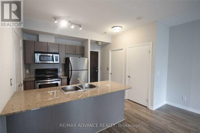 Photo du bâtiment - 12 Yonge St