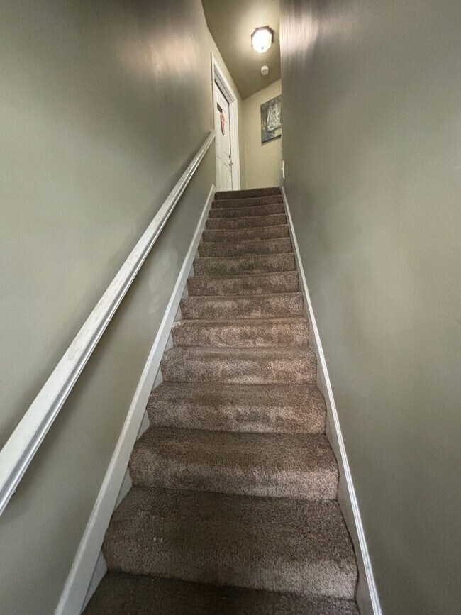 Building Photo - 99 Clinton St