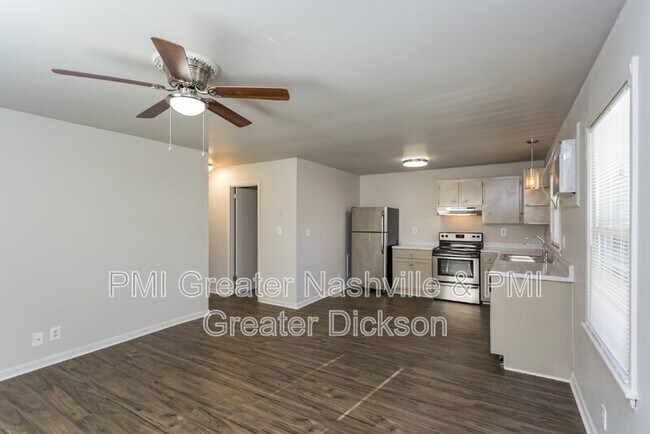 Foto del edificio - 816 Greenland Dr