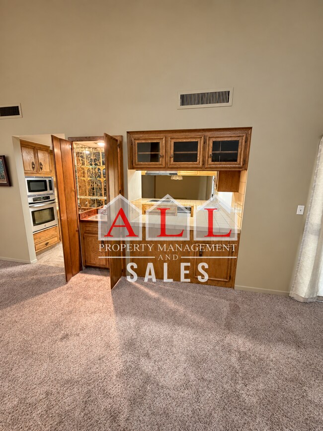 Foto del edificio - 4 Bedroom • 2.5 Bathroom Home