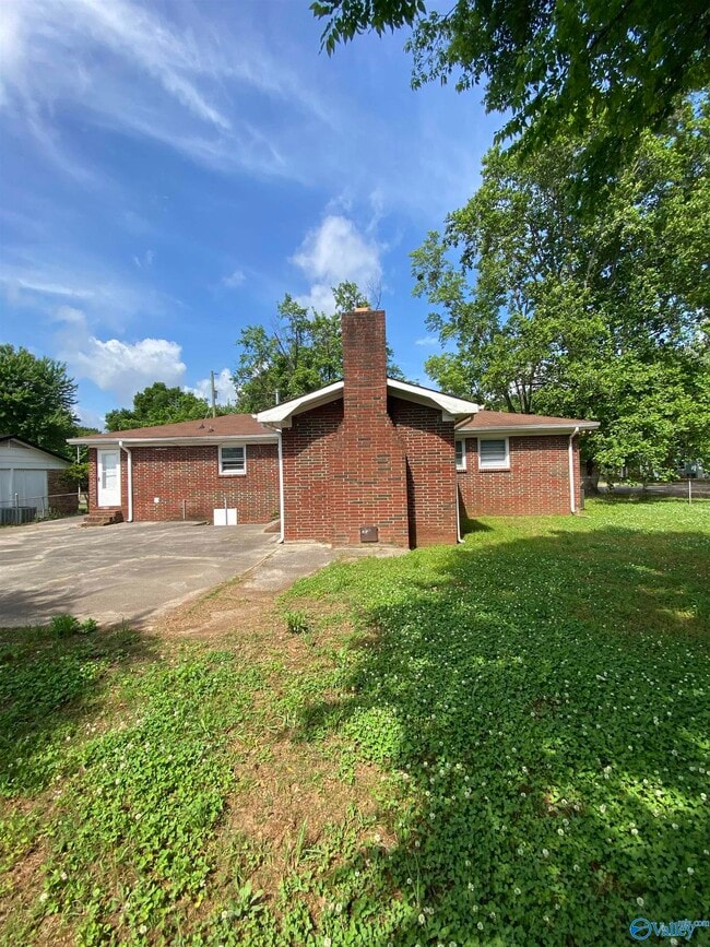 Building Photo - 3601 Conger Rd SW