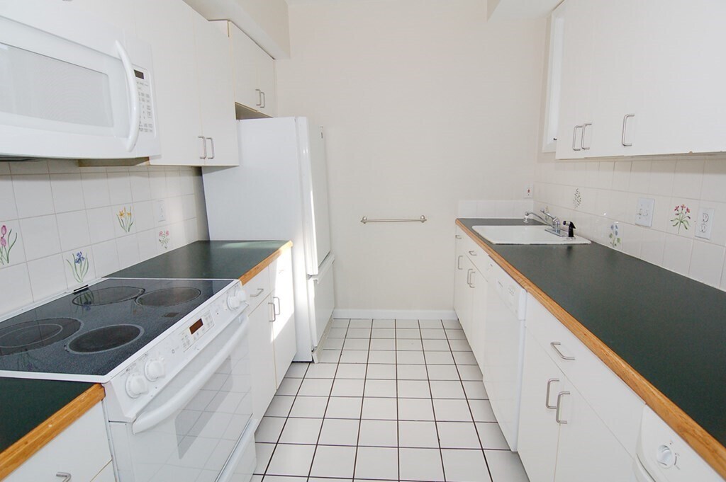 Primary Photo - 205 Richdale Ave
