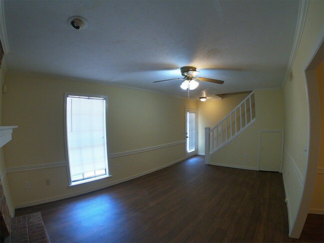 Building Photo - 47 B Northtown Cir