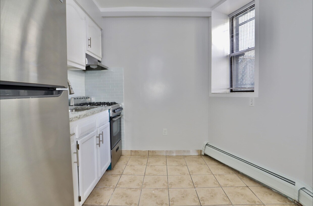 Foto principal - 4901 Murphy Pl