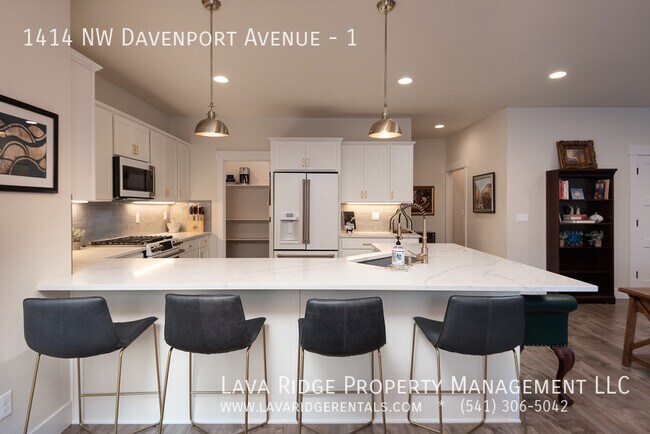 Foto del edificio - 1414 NW Davenport Ave