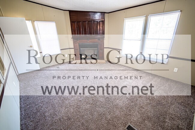 Foto del edificio - 84 Jack Ln