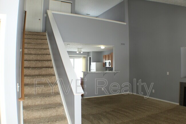 Building Photo - 1612 Sarin St