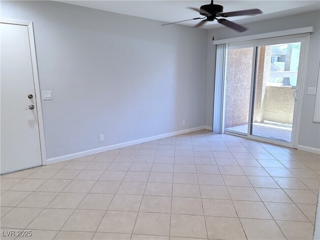 Building Photo - 3151 N Soaring Gulls Dr