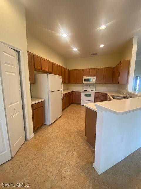Building Photo - 9806 Casa Mar Cir