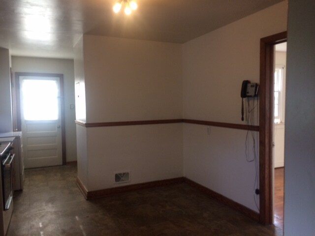 Building Photo - 2021 N Parham Rd
