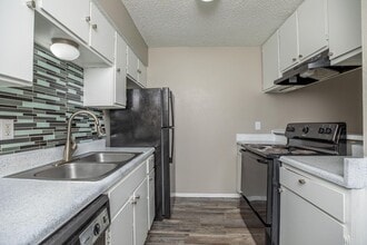 Building Photo - Toscana Apartments