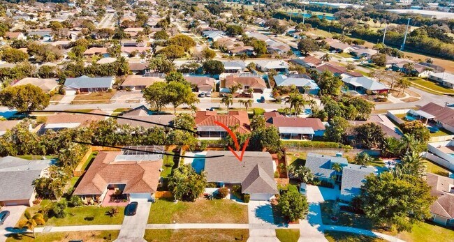 Foto del edificio - 17768 Maplewood Dr