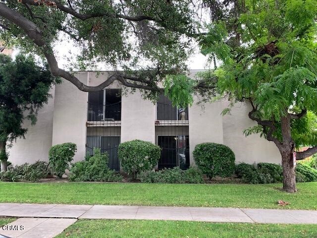 Primary Photo - 48 S Oak Ave