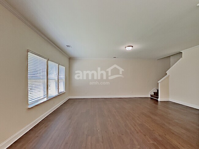 Foto del edificio - 2505 Beal St