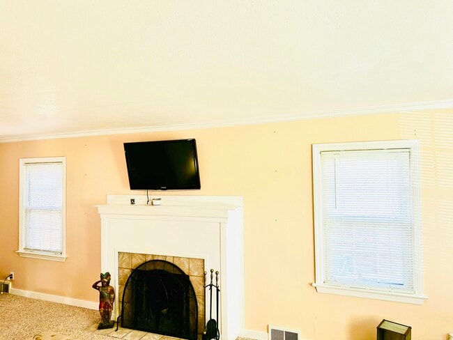 Foto del edificio - 913 W Stratford Dr