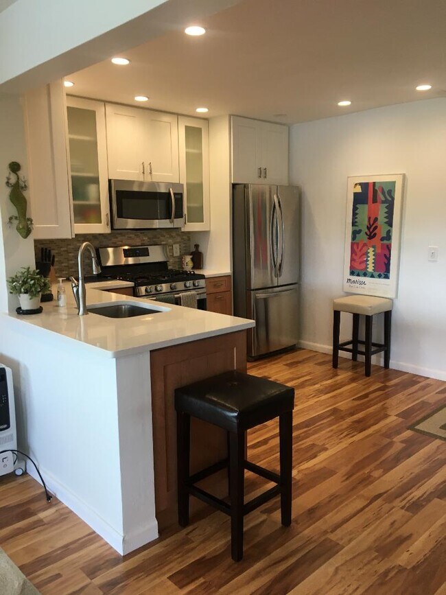 396 Larkspur Plaza Dr Unit 396, Larkspur, CA 94939 Condo for Rent in