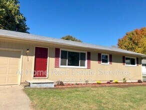 Building Photo - 2639 W Truman St