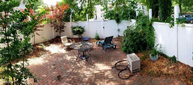 Building Photo - 5 br, 3.5 bath House - 2101 W Cary St
